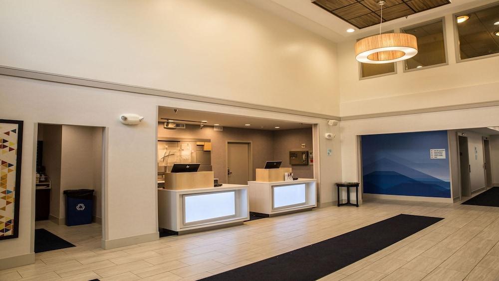 Holiday Inn Express - Columbus - Dublin By Ihg Exteriér fotografie